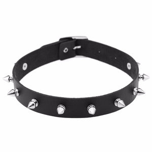 Open image in slideshow, Vegan Leather Collar w/ Short Spikes
